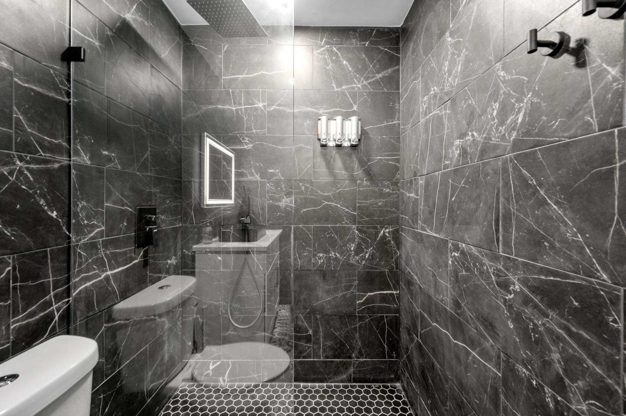 Warm Heights 2Br With Pool & Free Parking Daire Houston Dış mekan fotoğraf